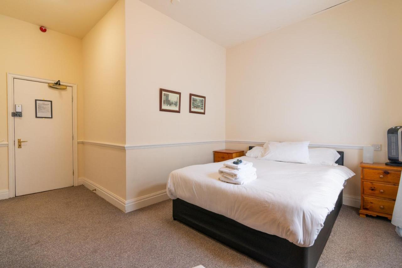 Old Trafford Stadium Hotel 索尔福德 外观 照片