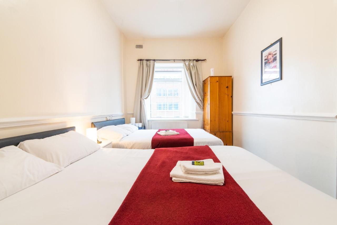 Old Trafford Stadium Hotel 索尔福德 外观 照片